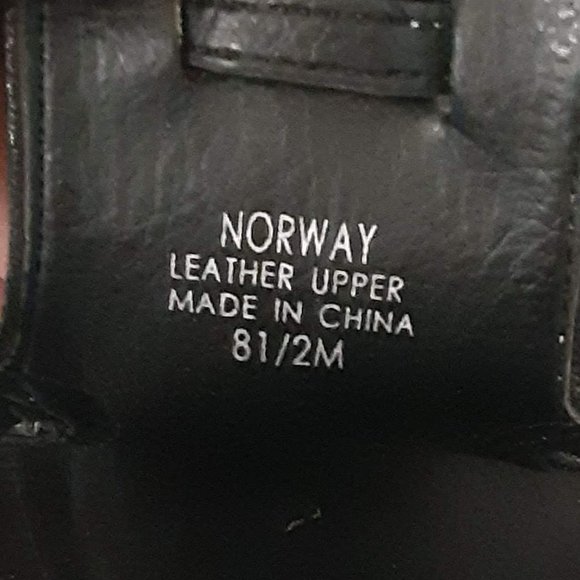 $5 LAST CALL! TAHARI ~ Leather Strappy Wedges - Picture 10 of 16